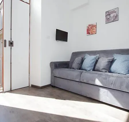 Testaccio Roma Style Apartment-3